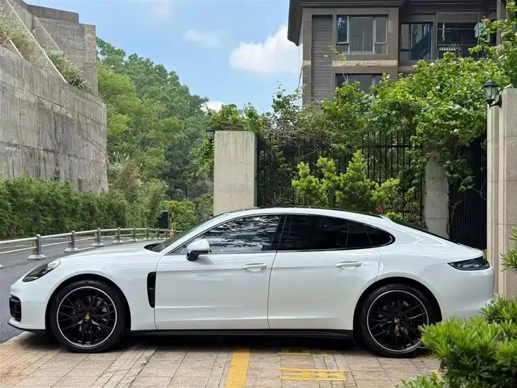 2023 Panamera 2.9T Platinum Edition — миниатюра 4