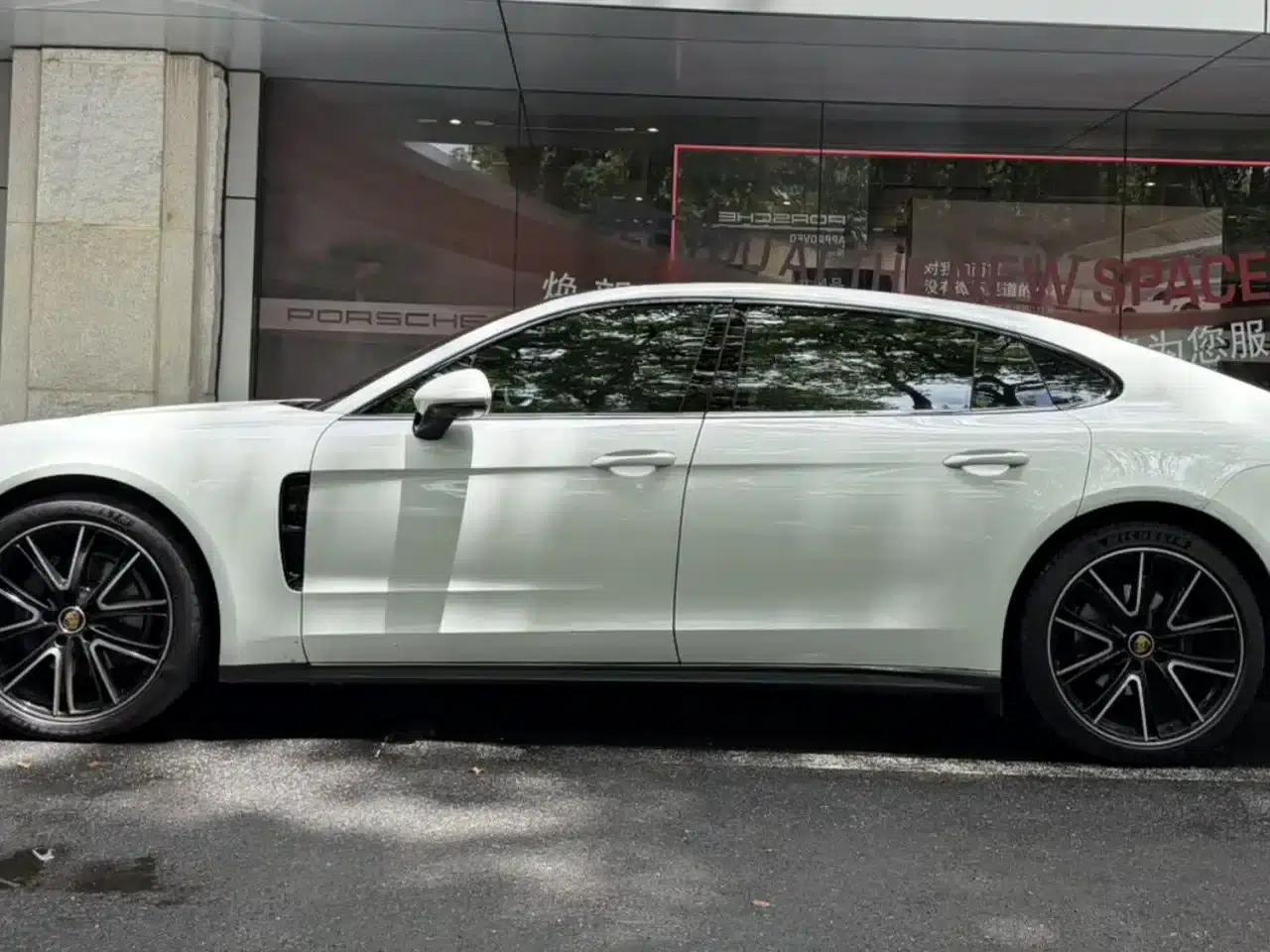 2023 Panamera Executive Long Wheelbase 2.9T — миниатюра 3