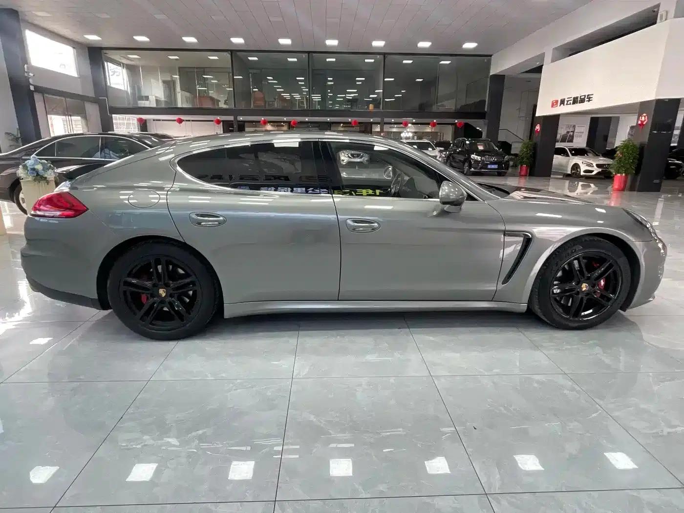 2014 Panamera 4 3.0T — миниатюра 25
