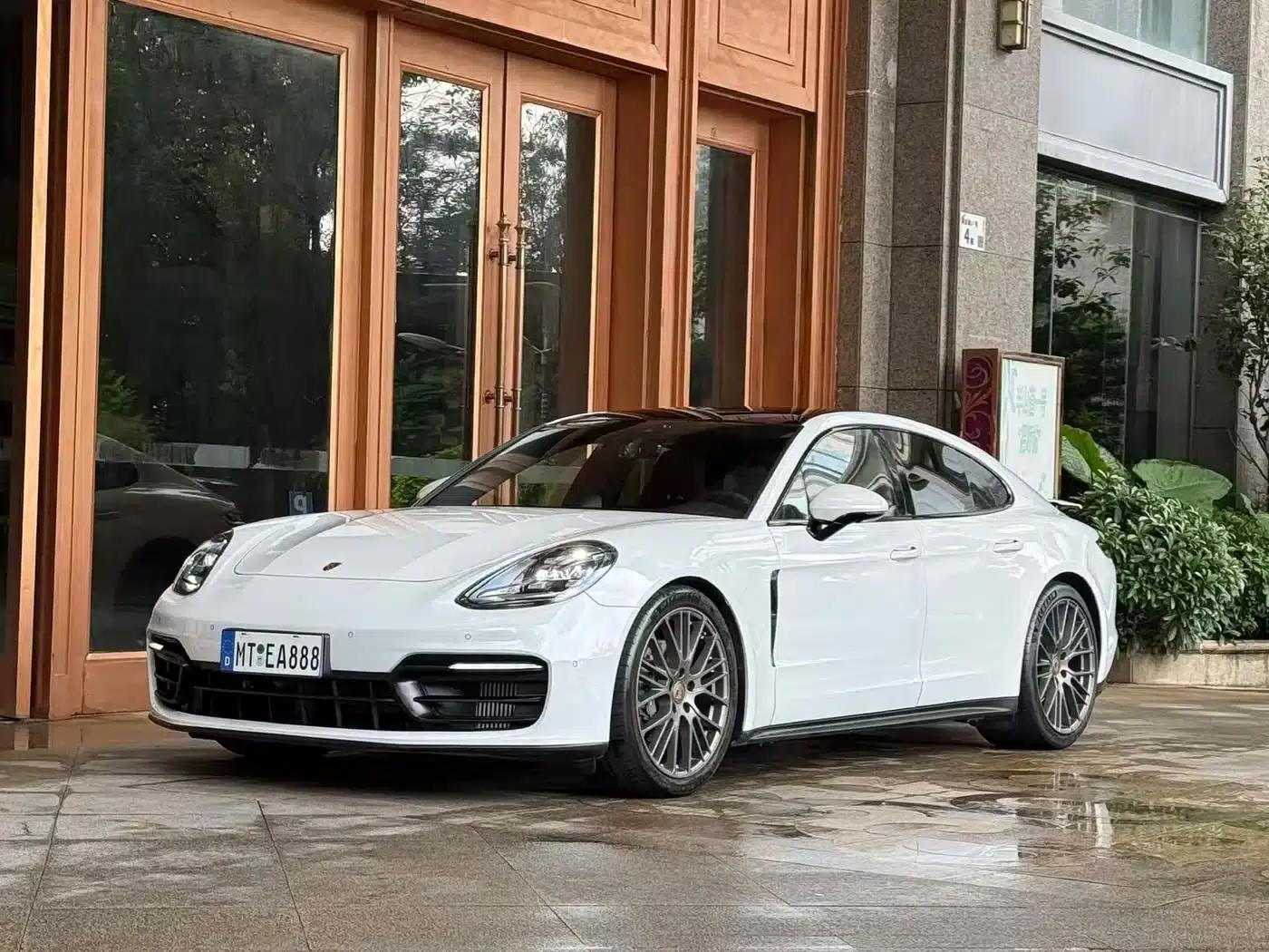 2023 Panamera 2.9T Platinum Edition — миниатюра 1
