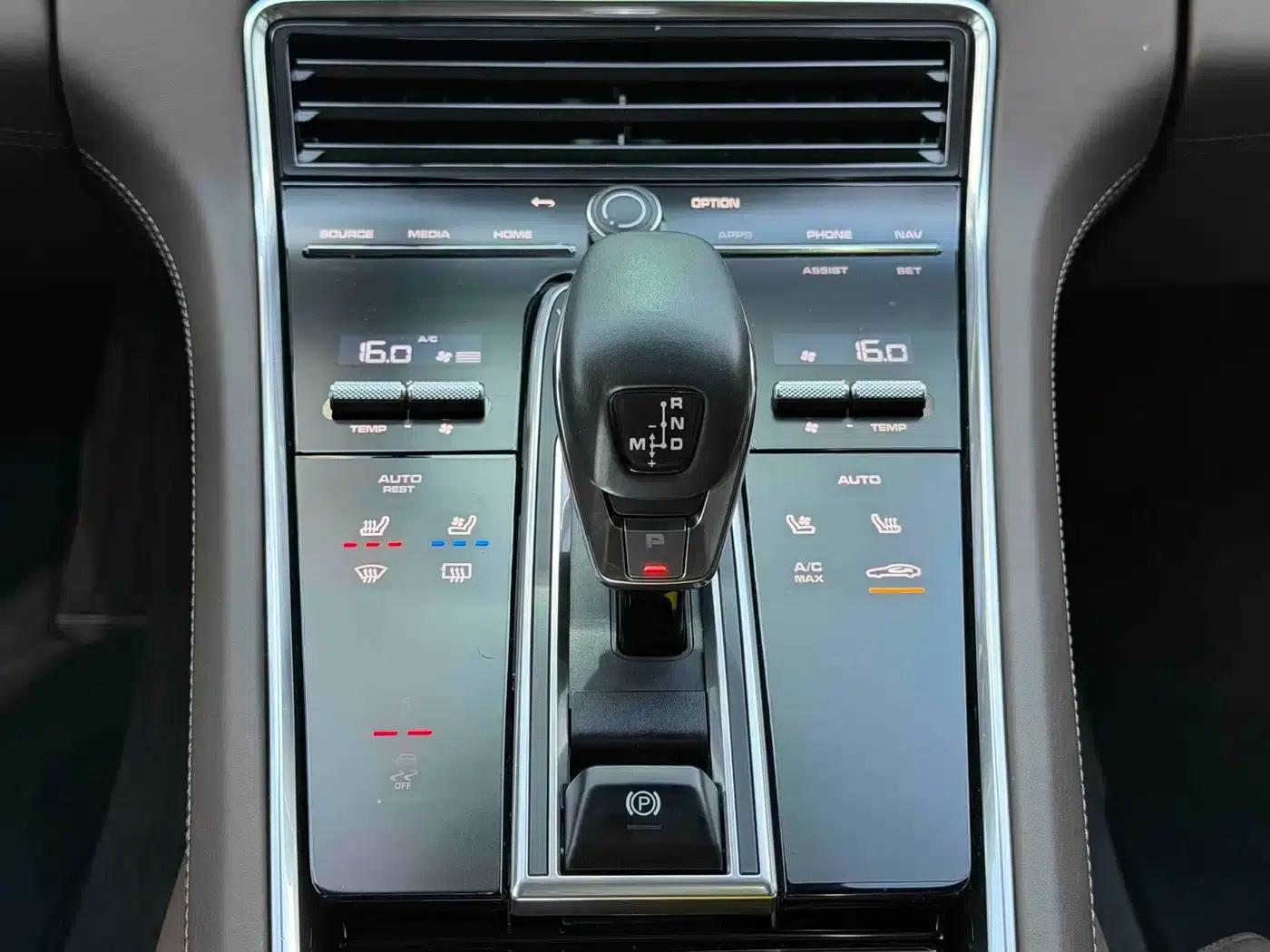 Panamera 2022 Panamera 4 Sport Turismo 2.9T — миниатюра 12