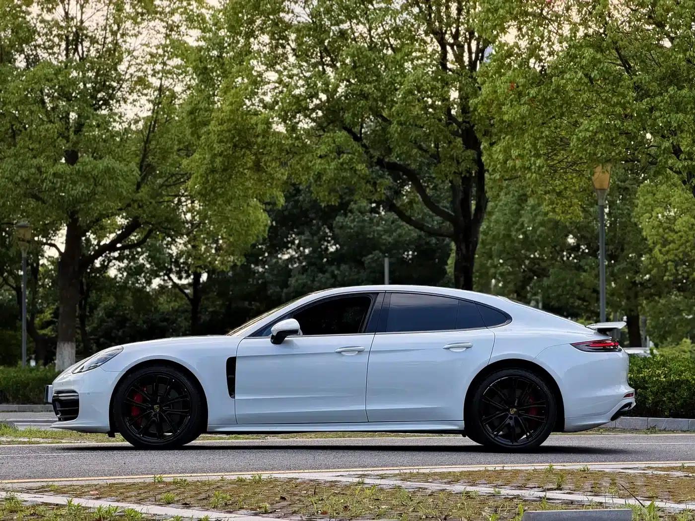 Panamera 2017 Panamera Turbo 4.0T — миниатюра 17