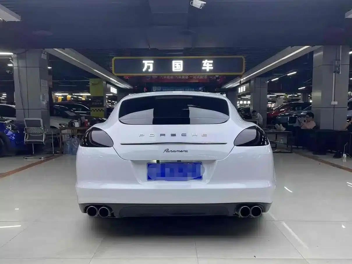 Panamera 2013 Panamera 4 Platinum Edition 3.6L — миниатюра 7
