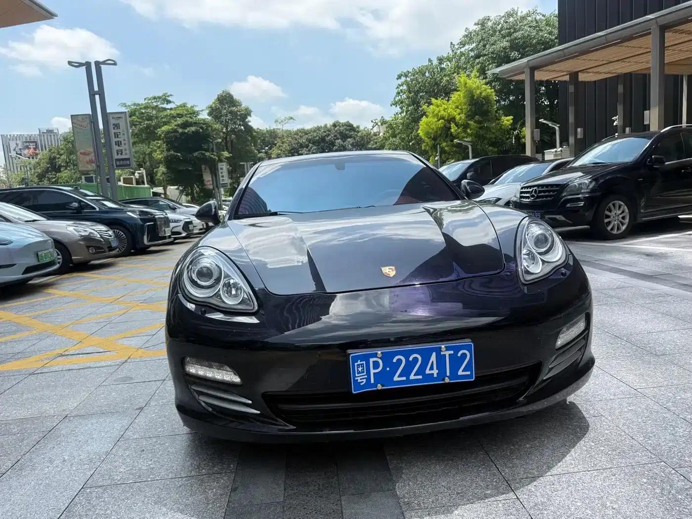 Panamera 2013 Panamera 4 Platinum Edition 3.6L — миниатюра 2