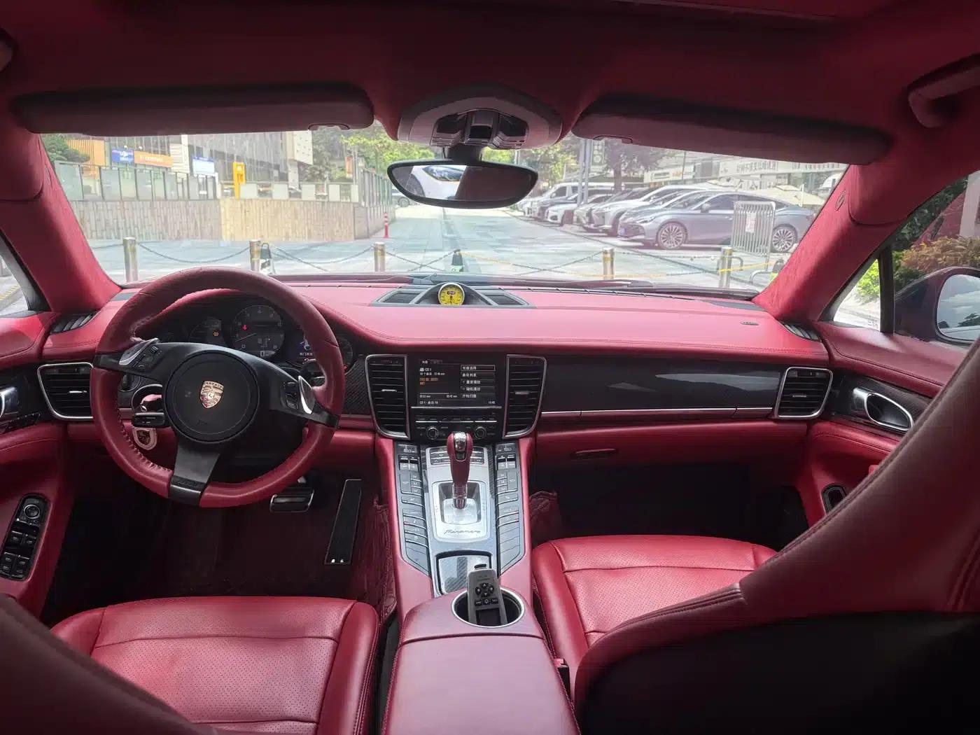 Panamera 2013 Panamera 4 Platinum Edition 3.6L — миниатюра 20