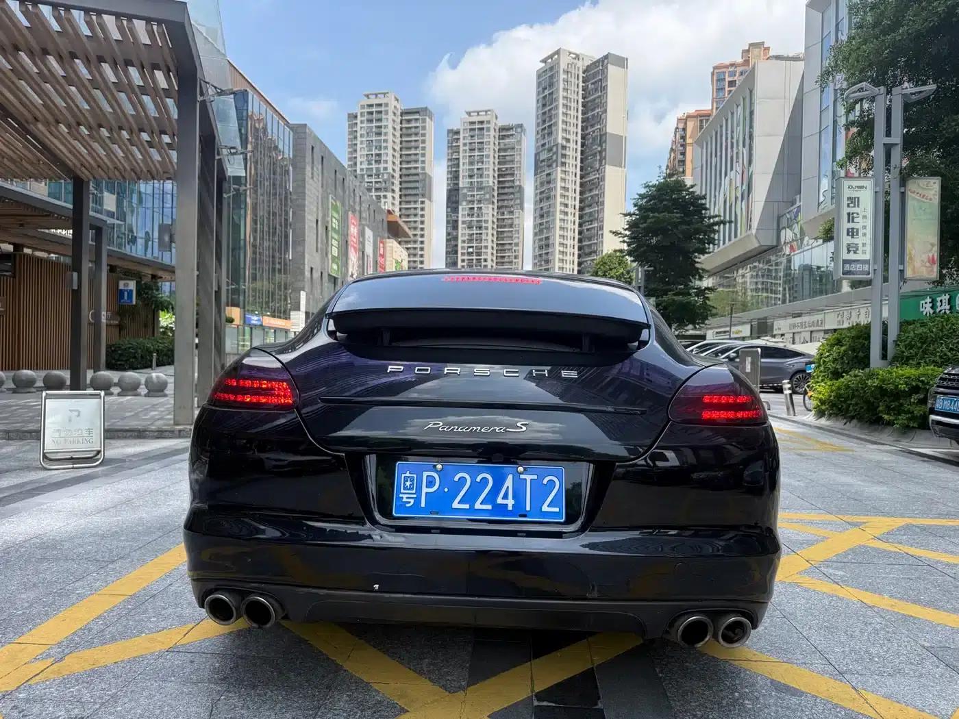 Panamera 2013 Panamera 4 Platinum Edition 3.6L — миниатюра 25