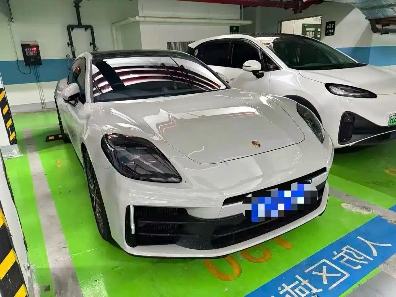 2024 Panamera Executive Long Wheelbase 2.9T — миниатюра 3