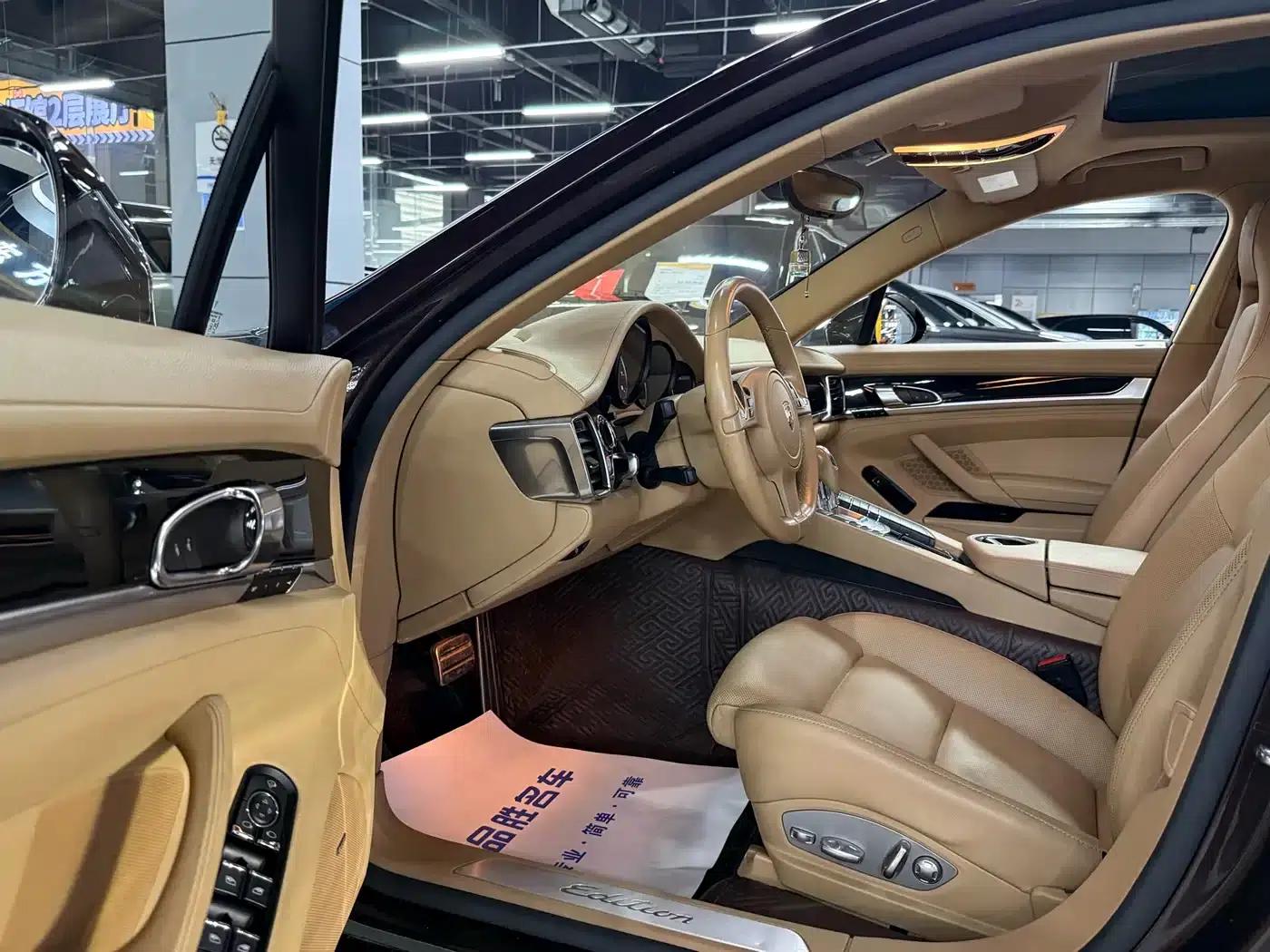 Panamera 2016 Panamera Edition 3.0T — миниатюра 6