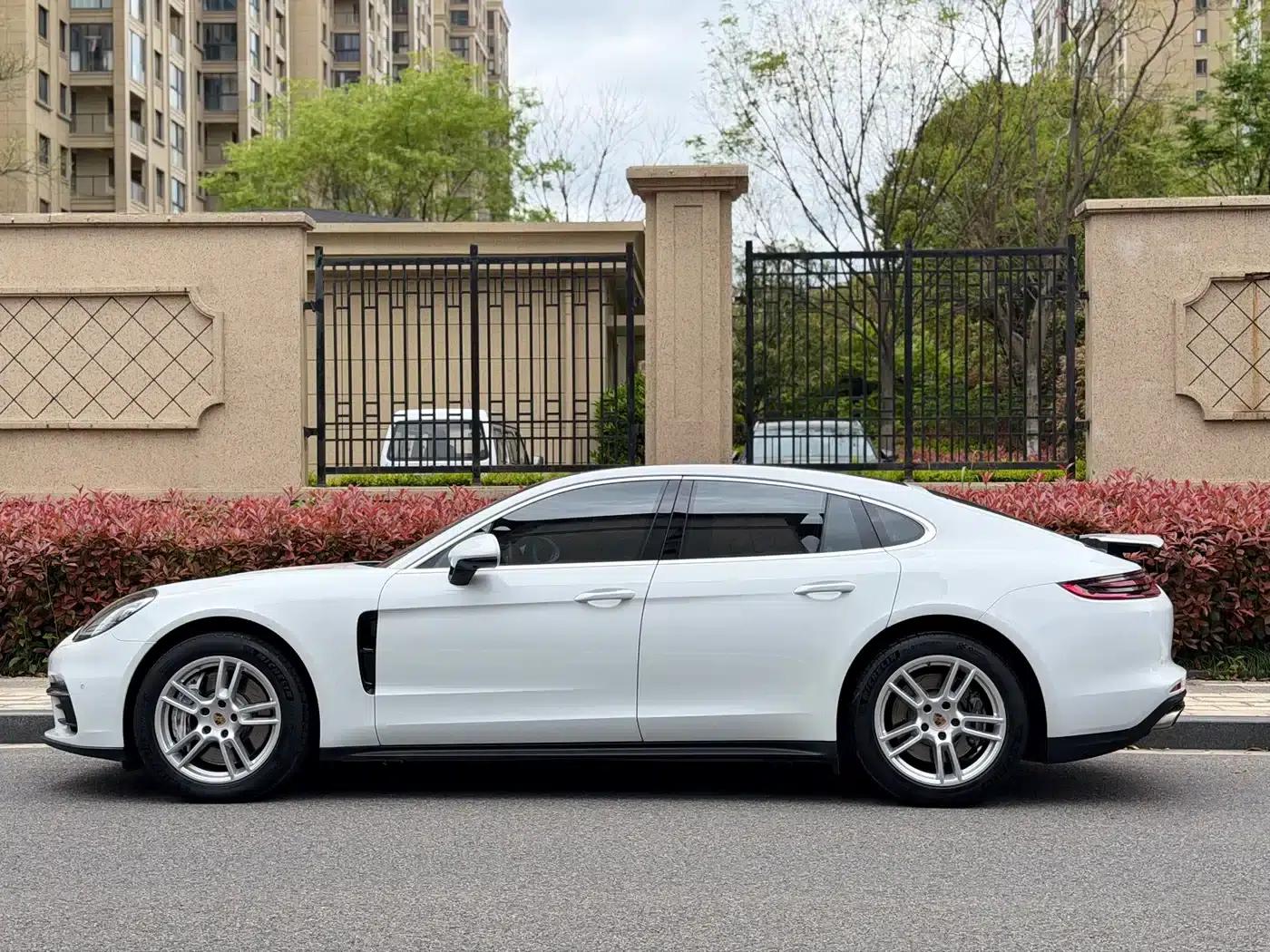 2017 Panamera 3.0T — миниатюра 4