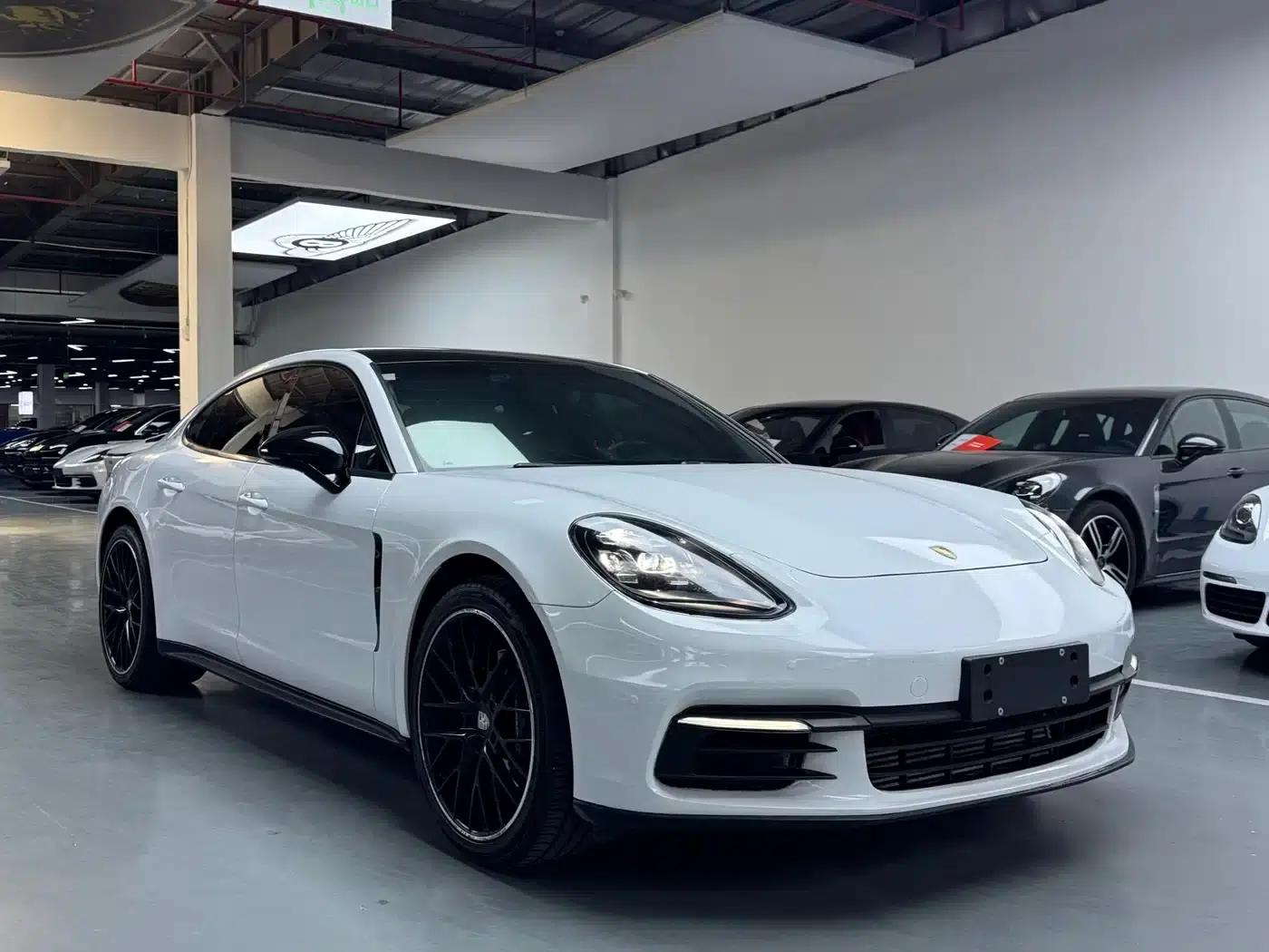 2017 Panamera 3.0T — миниатюра 3