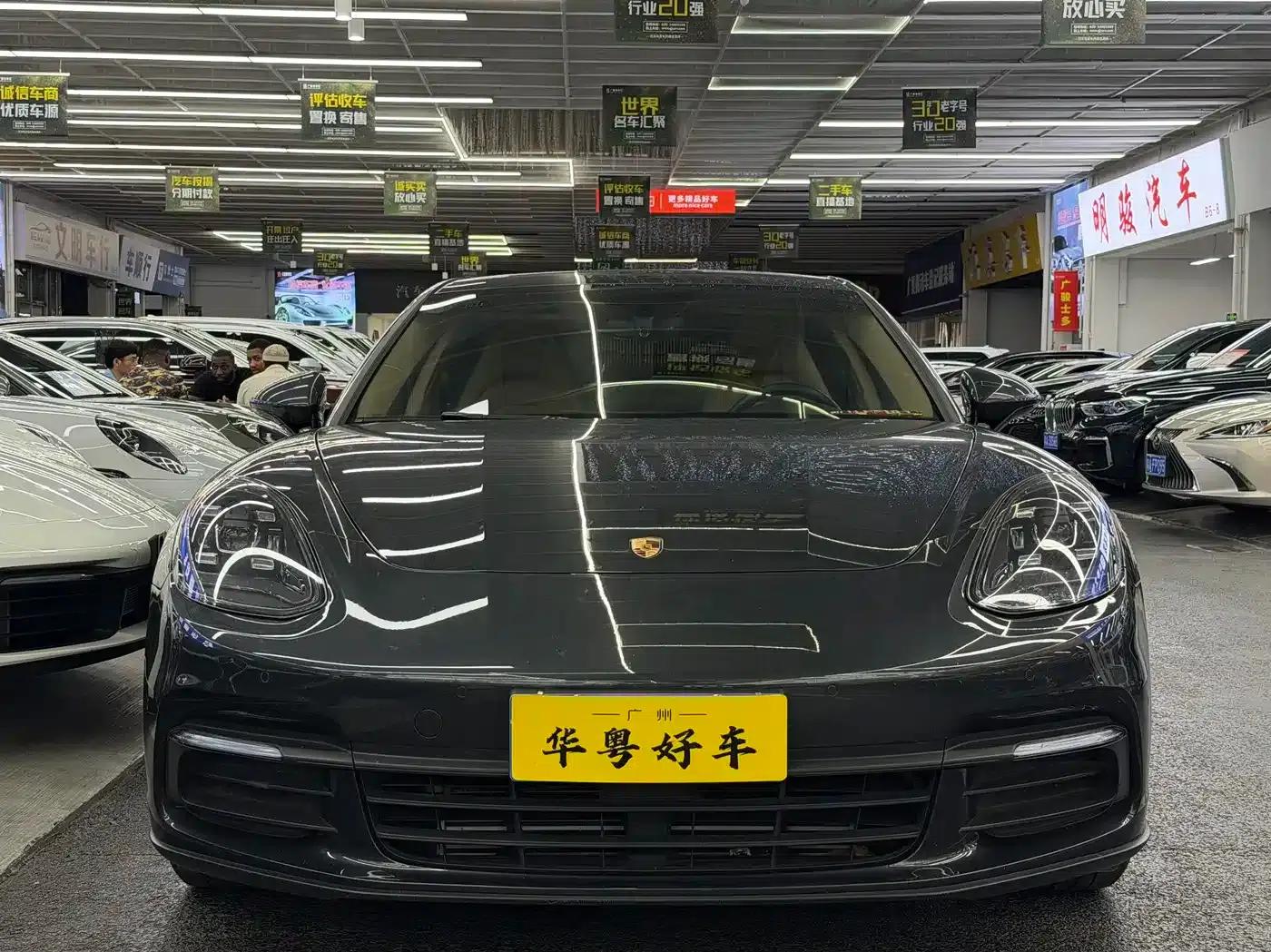 2017 Panamera 3.0T — миниатюра 2