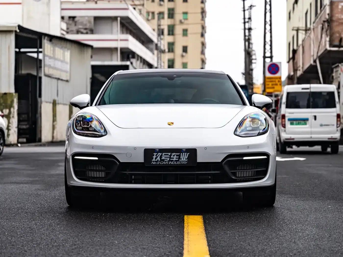 2023 Panamera Facelift Panamera 2.9T Platinum Edition — миниатюра 2