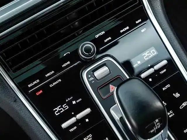 Panamera 2017 Panamera 4 Sport Turismo 3.0T — миниатюра 18