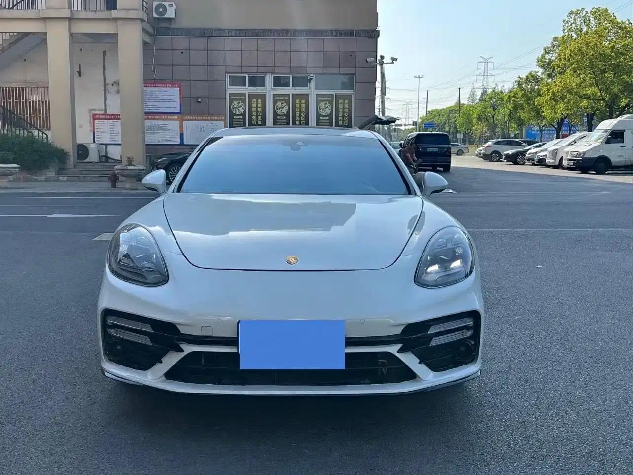 Panamera 2016 Panamera 4 Edition 3.0T — миниатюра 2