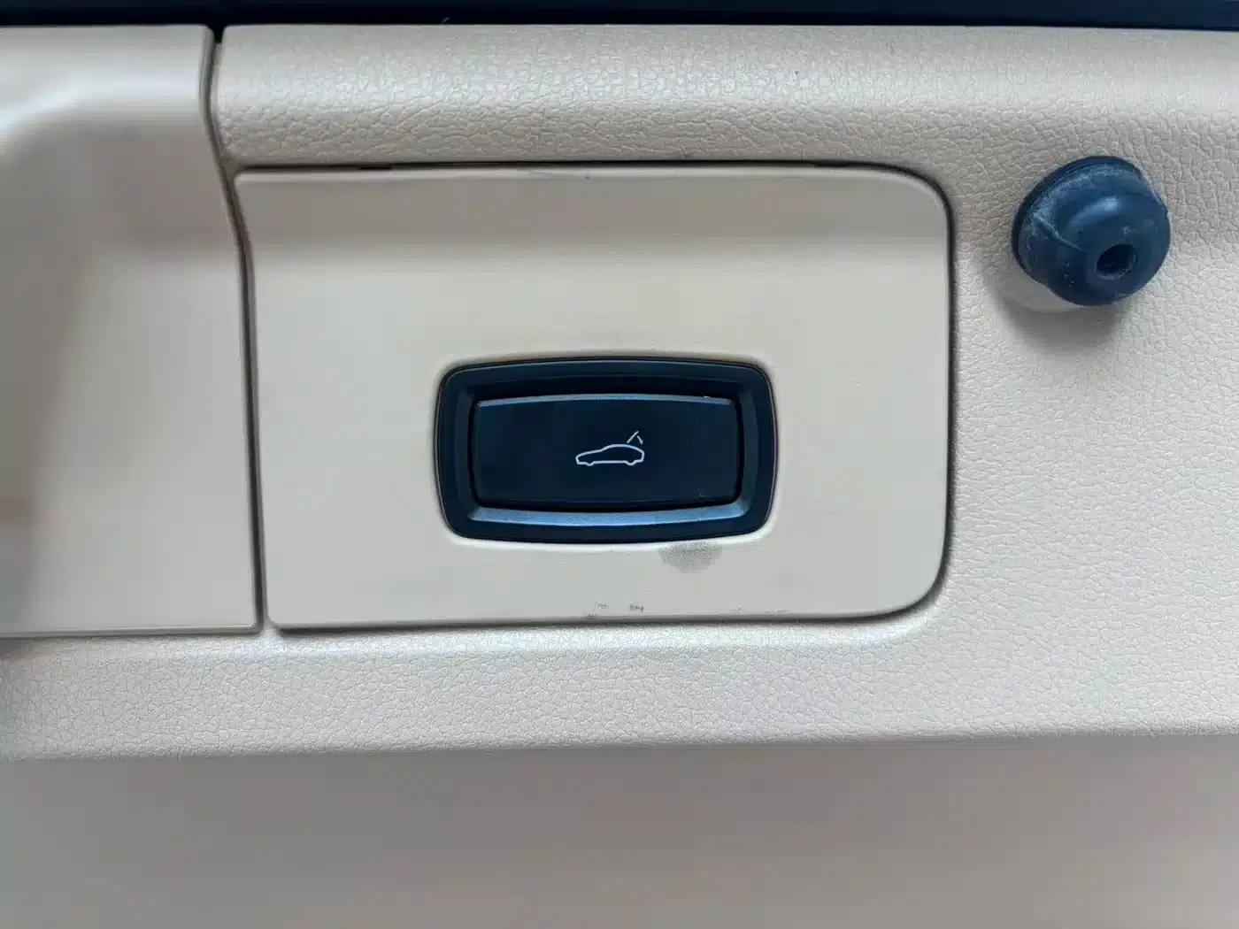 Panamera 2010 Panamera 4 3.6L — миниатюра 14