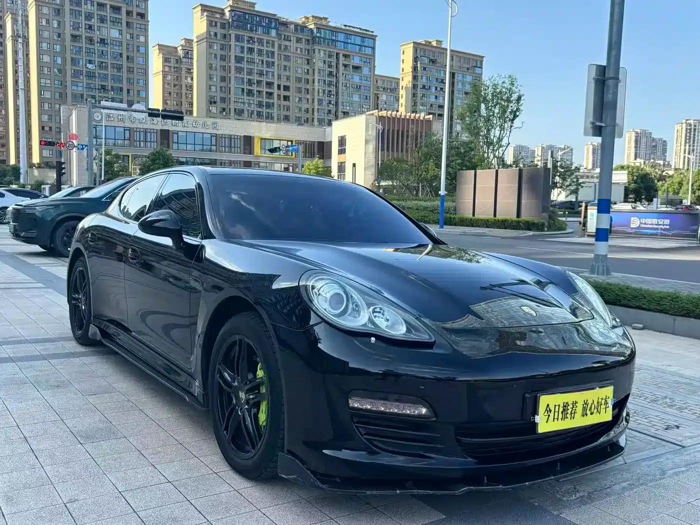 Panamera 2010 Panamera 4 3.6L — миниатюра 3