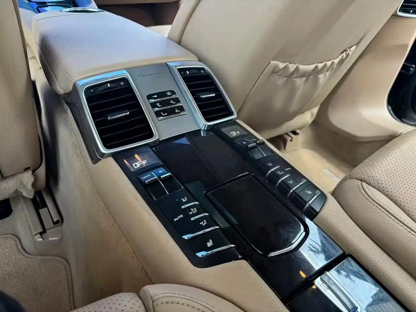 Panamera 2010 Panamera 4 3.6L — миниатюра 26