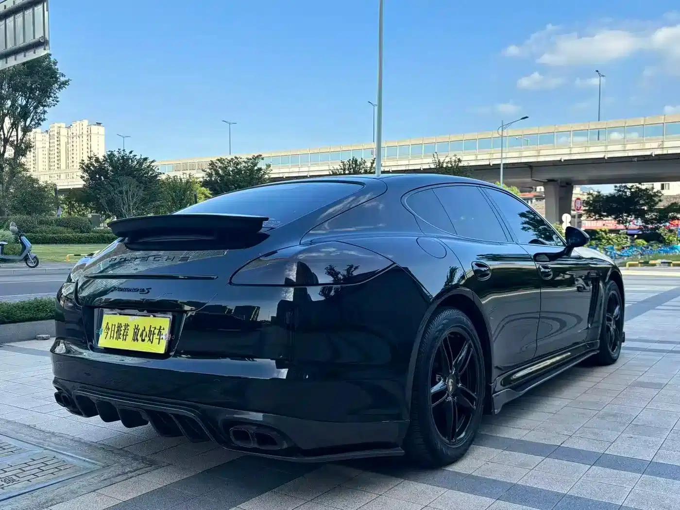 Panamera 2010 Panamera 4 3.6L — миниатюра 7