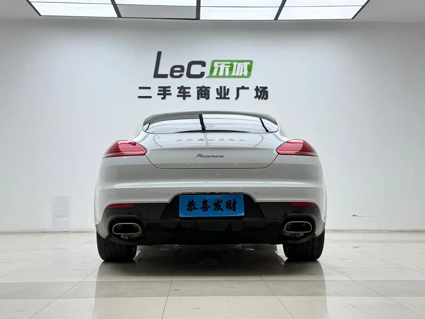 Panamera 2016 Panamera Edition 3.0T — миниатюра 17