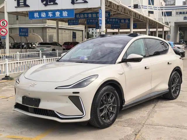 2024 LS7 Max Elite Rear-Wheel Drive