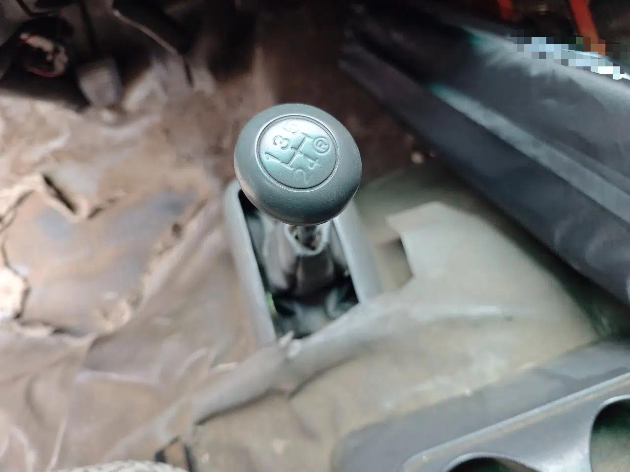 Jinbei Hiace 2014 2.0L 5th Generation Kuaiyunwang Business Version 4G20B — миниатюра 14