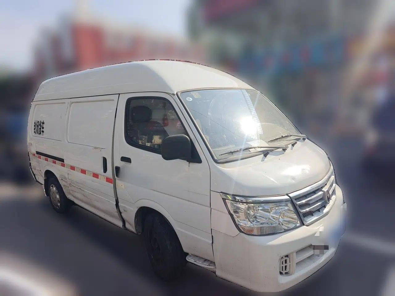 Jinbei Hiace Golden Cup Sea Lion 2.0L manual transmission, no sunroof, enclosed cargo van — миниатюра 3