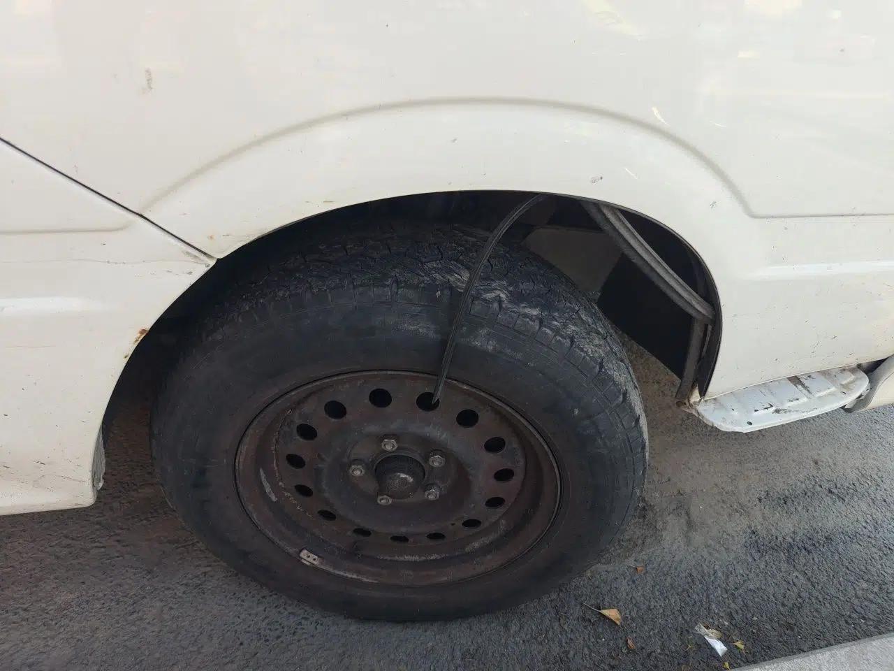 Jinbei Hiace Golden Cup Sea Lion 2.0L manual transmission, no sunroof, enclosed cargo van — миниатюра 8