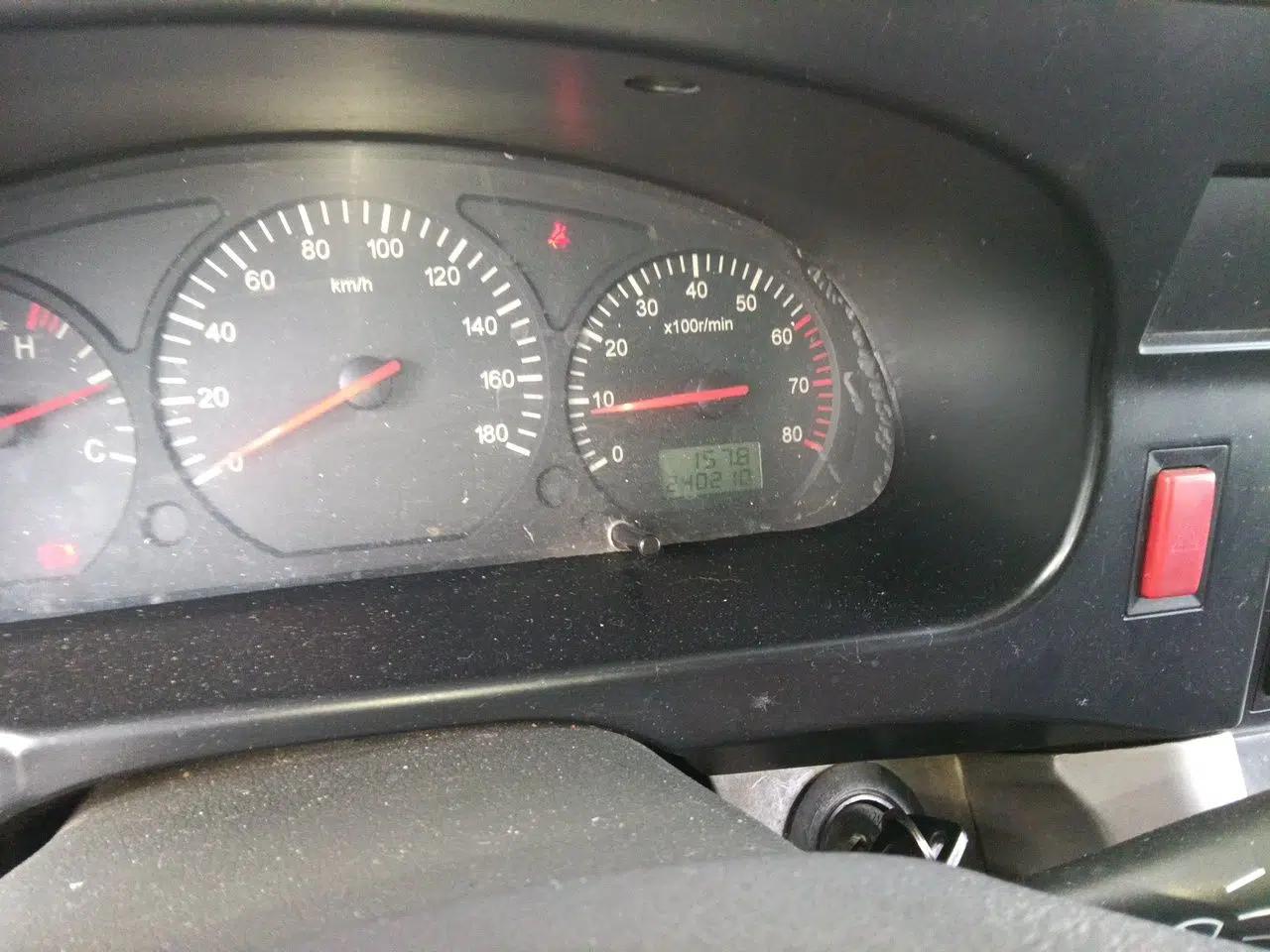 Jinbei Hiace 2016 2.0L Manual 9-Seater Gasoline — миниатюра 12