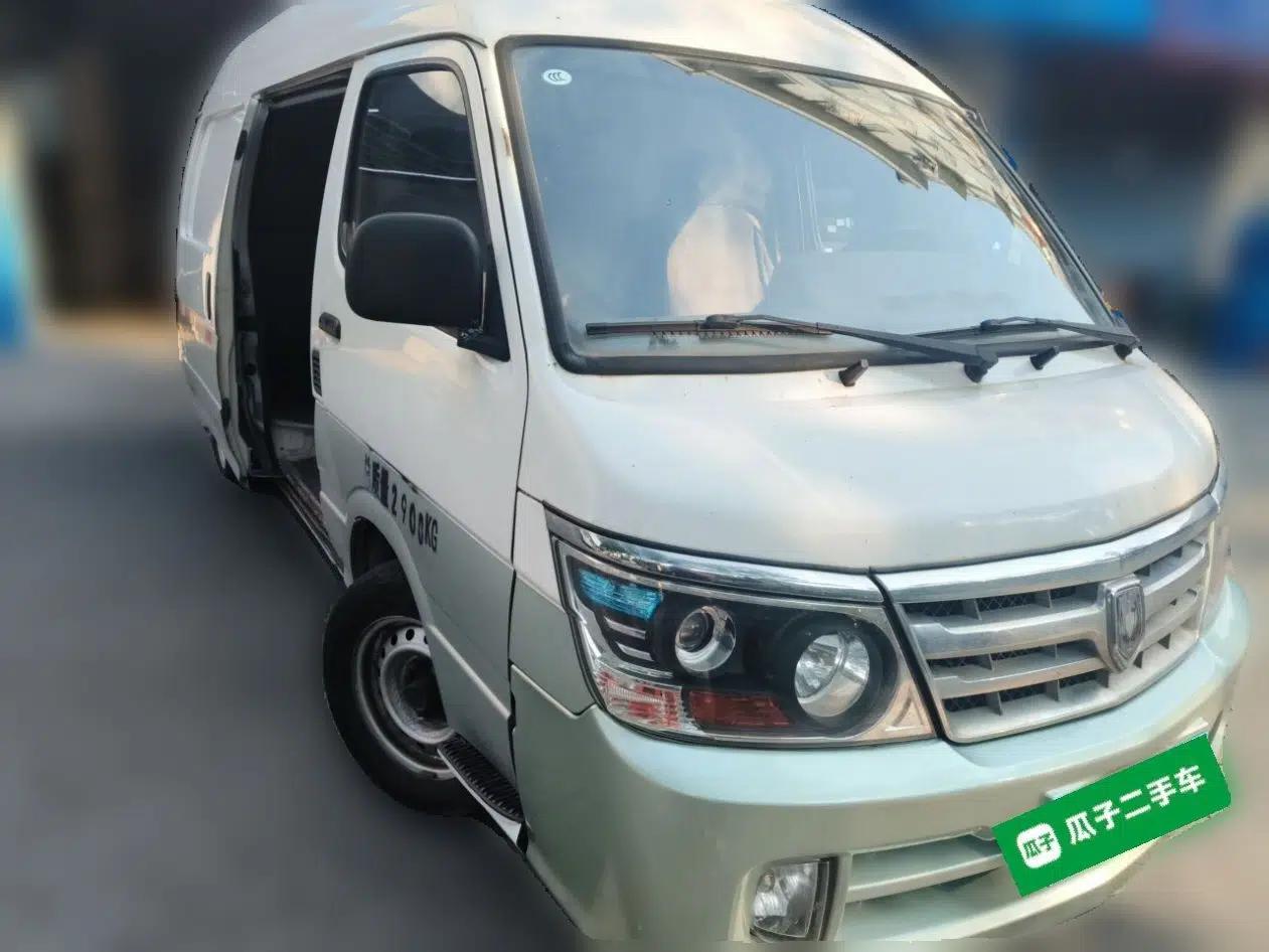 Jinbei Hiace Golden Cup Sea Lion manual 2.0 gasoline — миниатюра 3