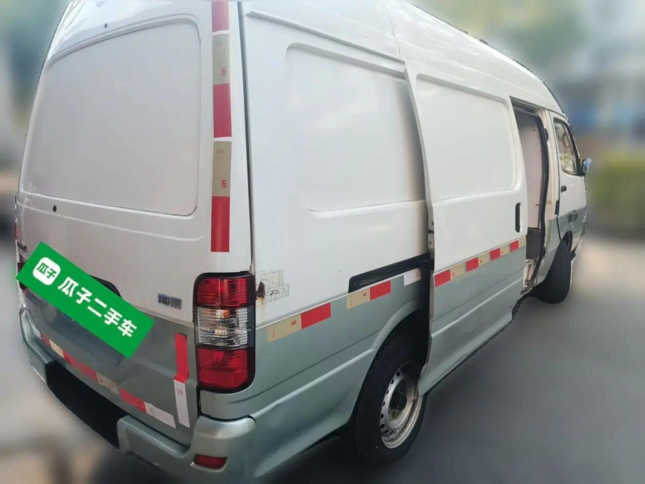 Jinbei Hiace Golden Cup Sea Lion manual 2.0 gasoline — миниатюра 6