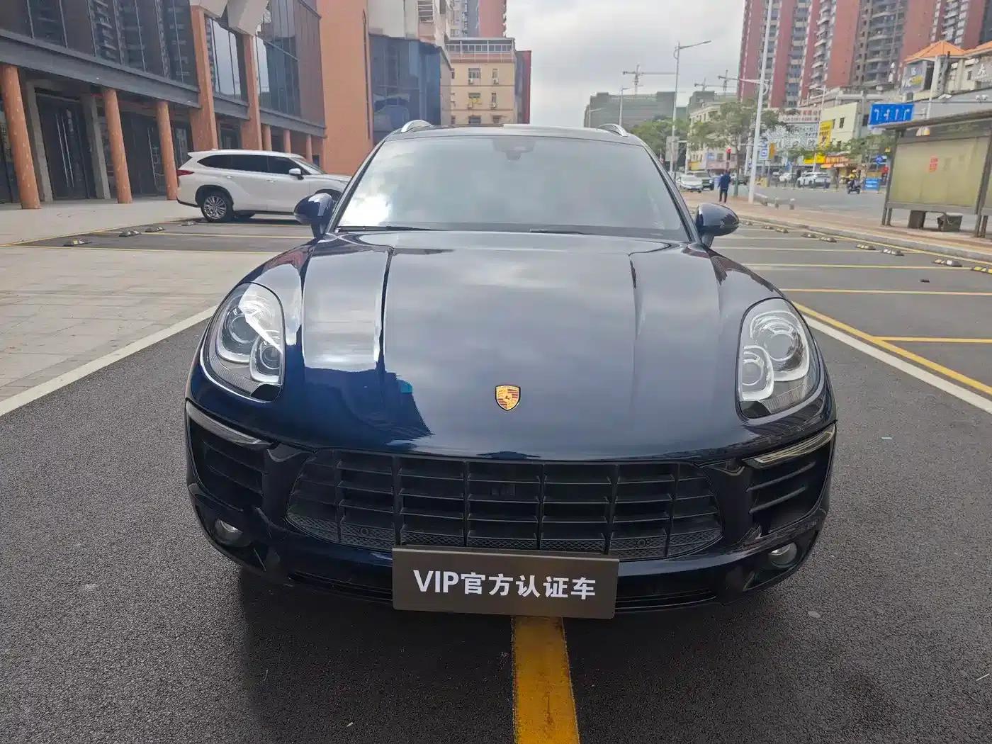 2017 Macan 2.0T — миниатюра 1