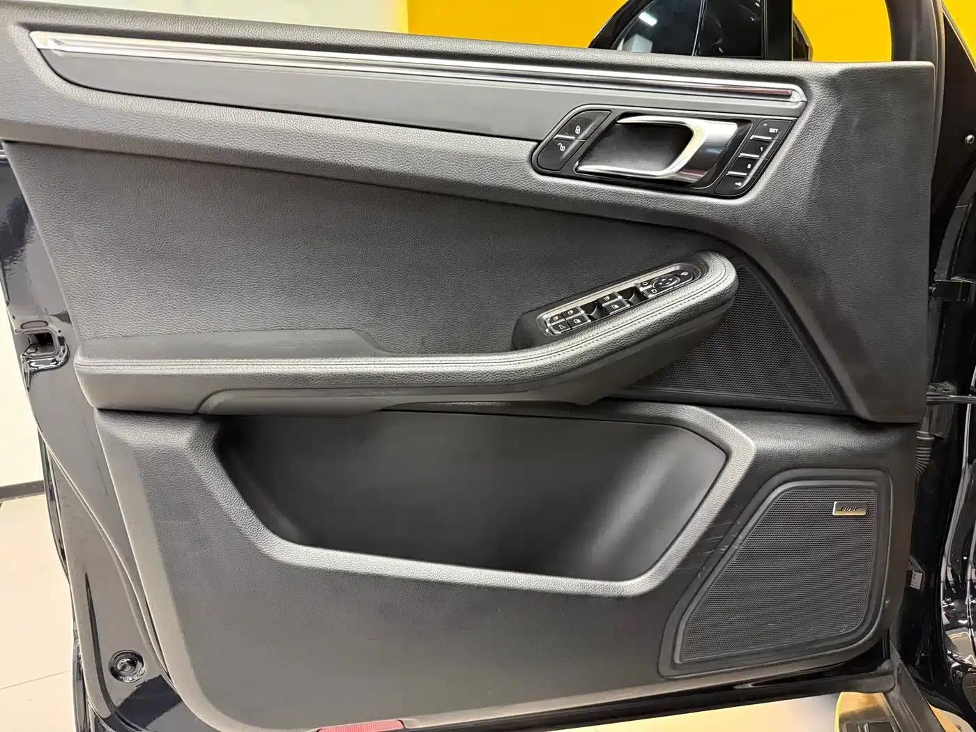 2014 Macan 2.0T — миниатюра 22