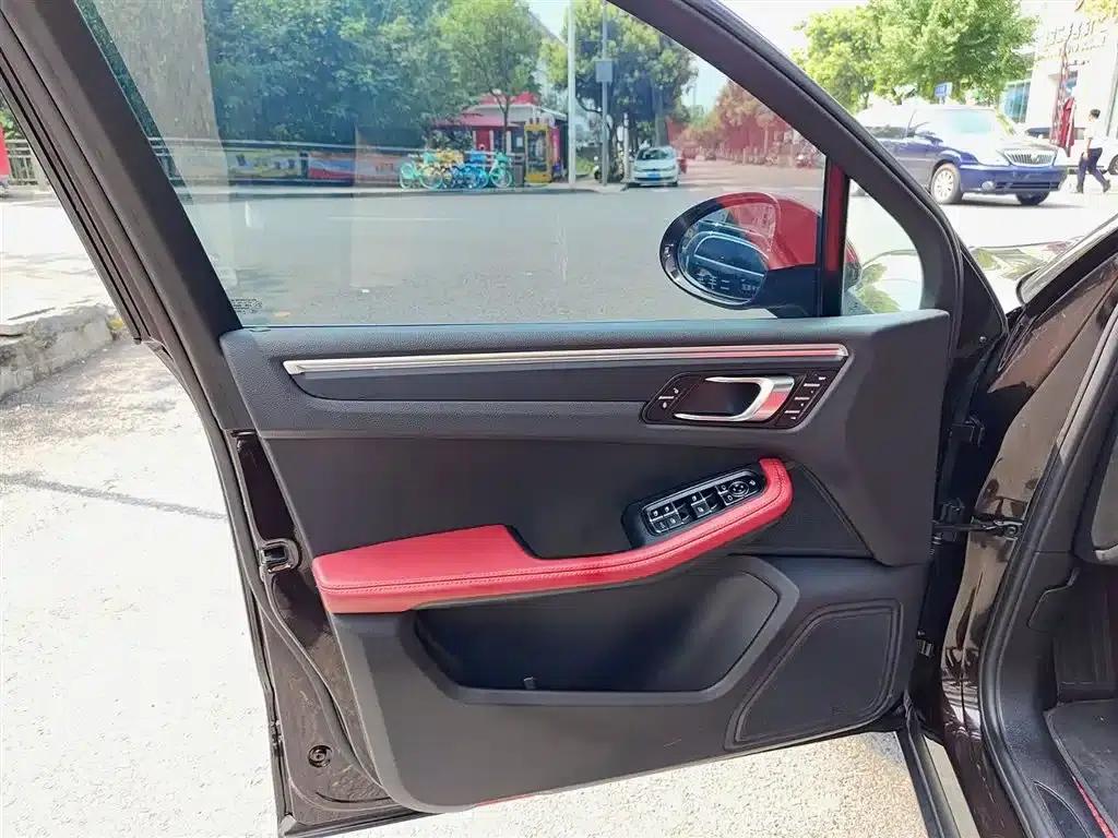 2018 Macan 2.0T — миниатюра 6