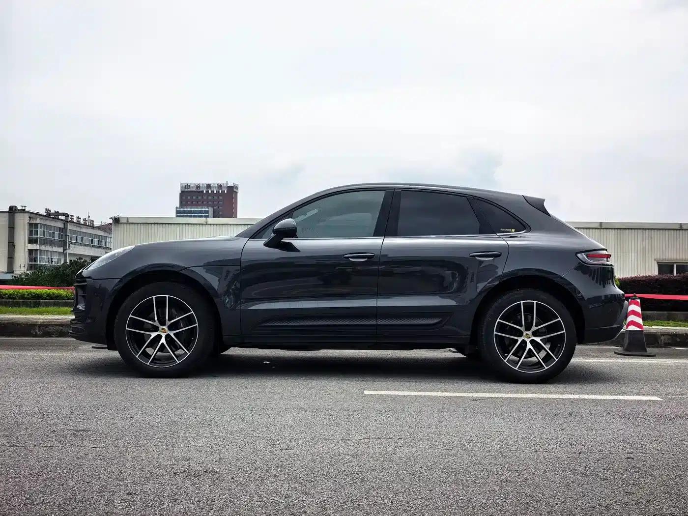 2022 Macan 2.0T — миниатюра 2