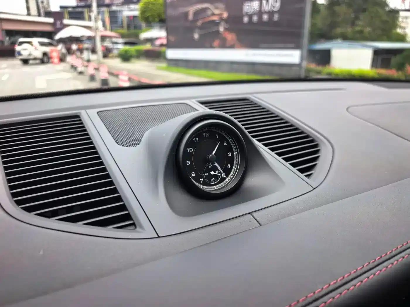 2022 Macan 2.0T — миниатюра 16