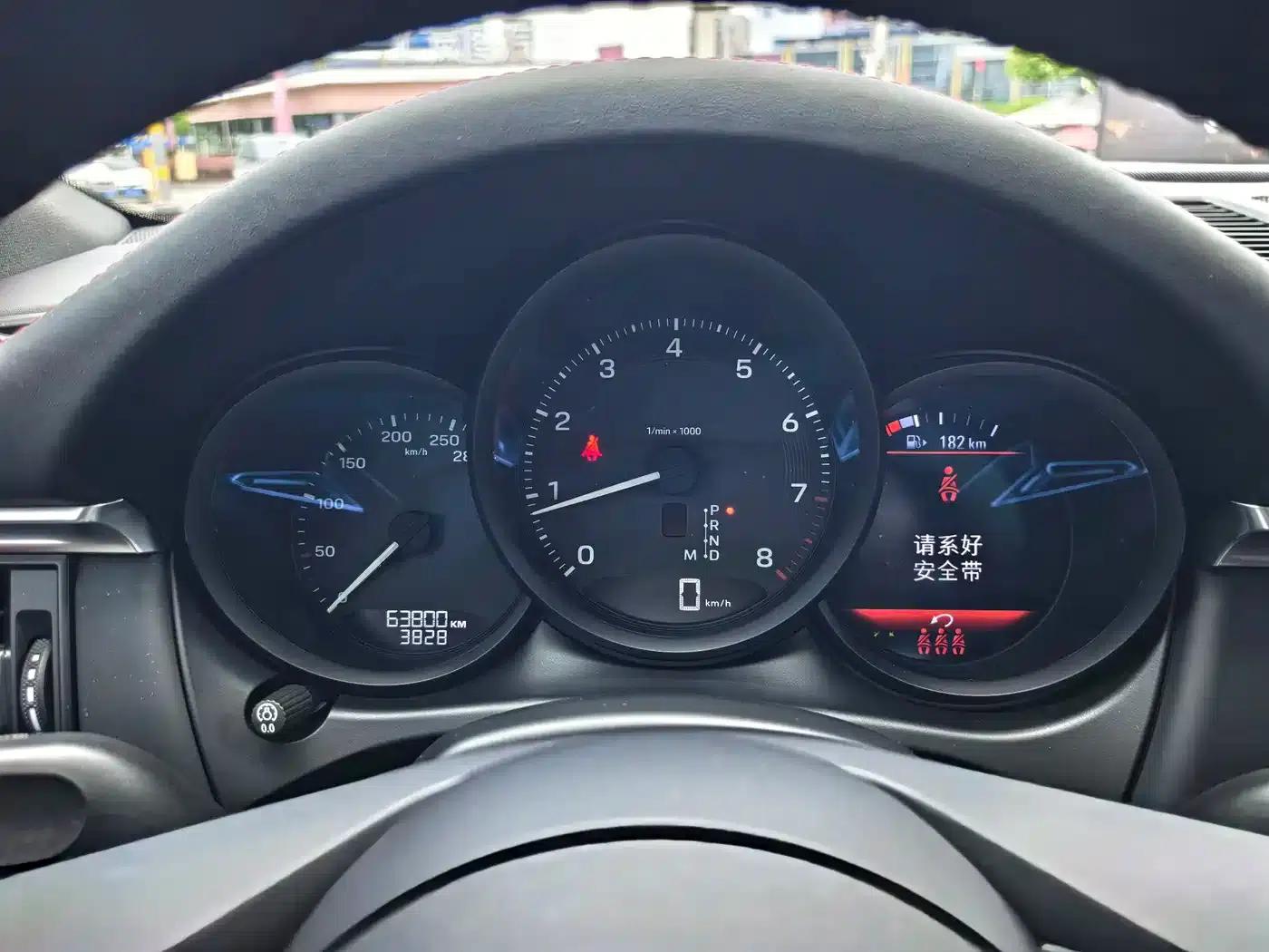 2022 Macan 2.0T — миниатюра 17