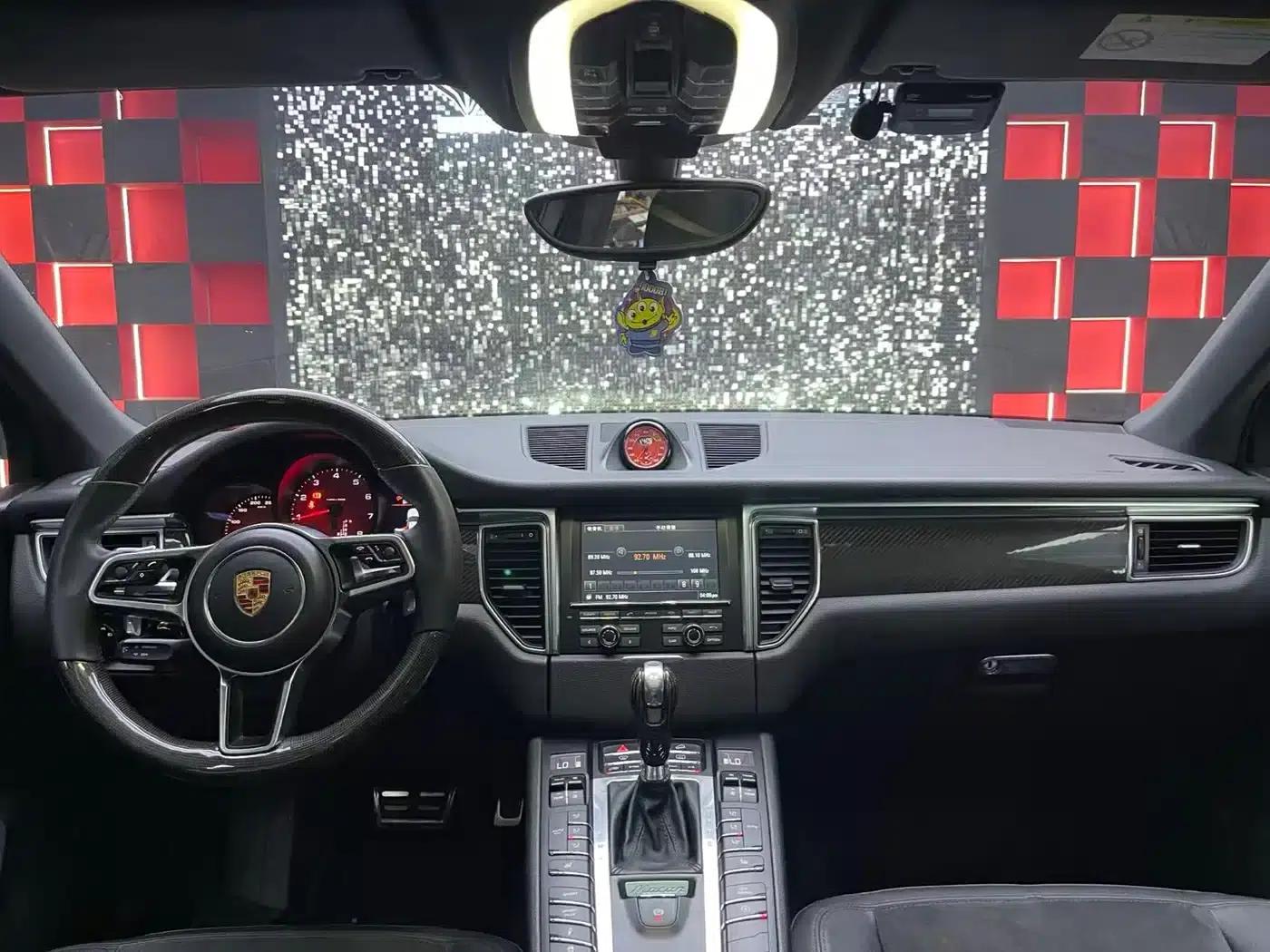 2014 Macan 2.0T — миниатюра 11