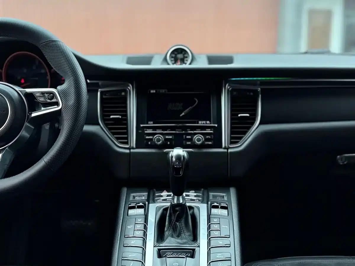 2014 Macan 2.0T — миниатюра 23