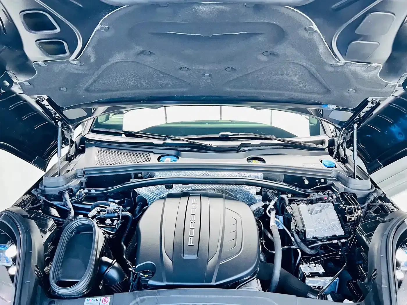 2020 Macan 2.0T — миниатюра 26