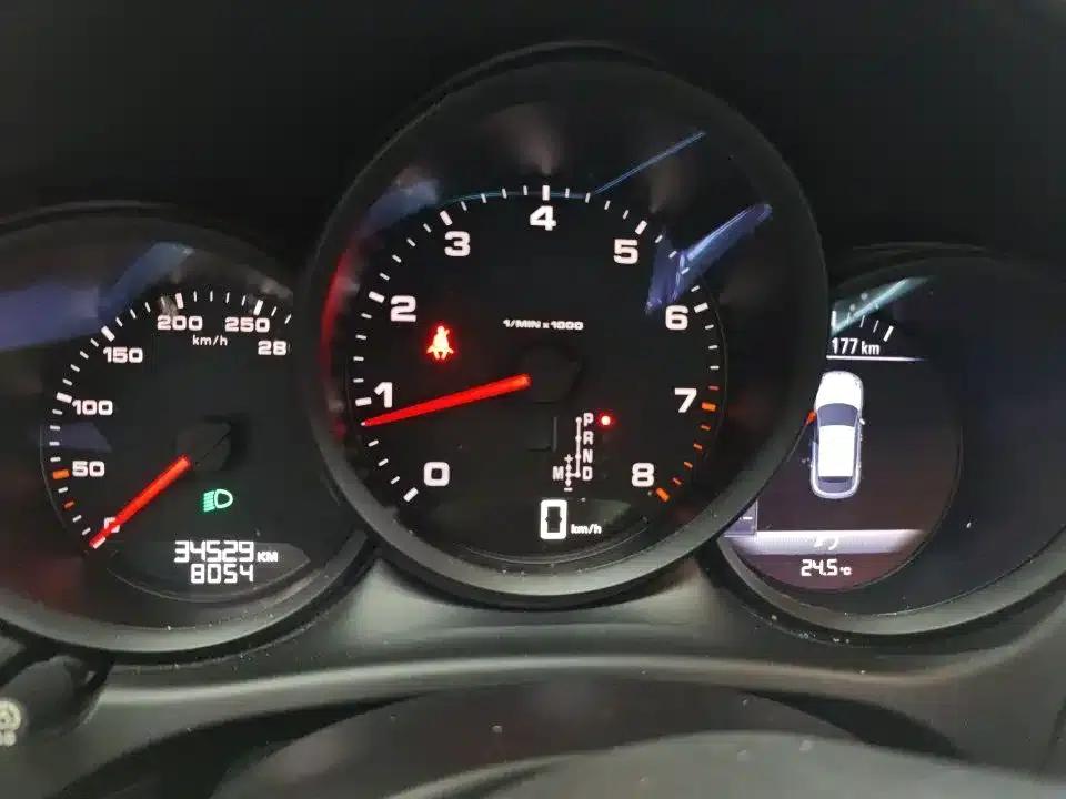 2017 Macan 2.0T — миниатюра 4