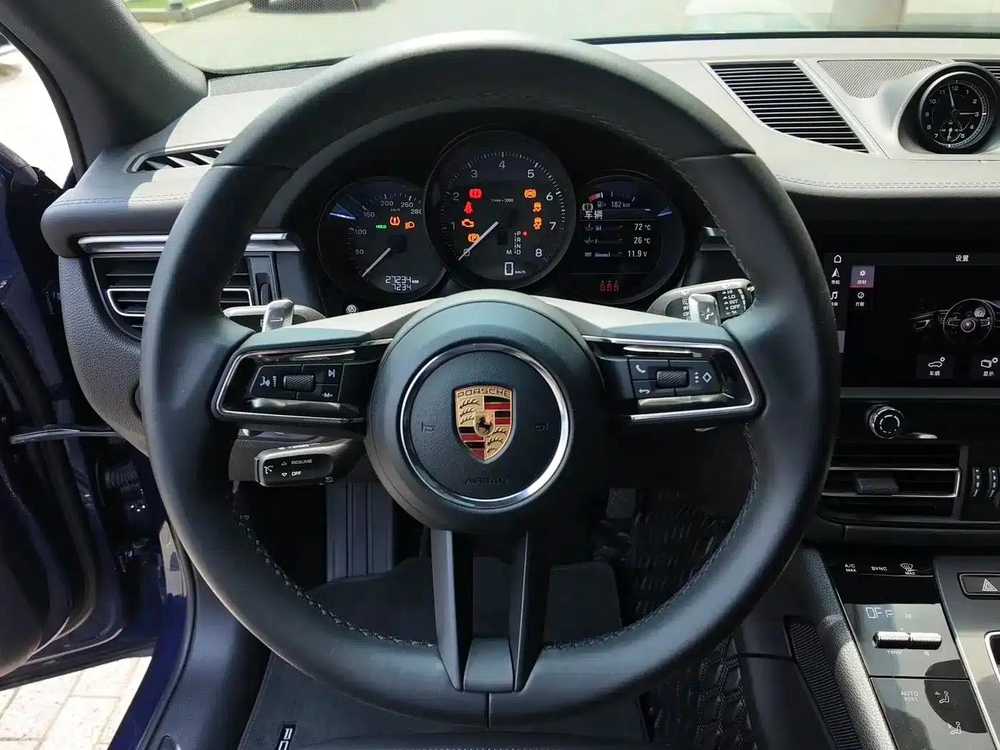 2023 Macan 2.0T — миниатюра 8