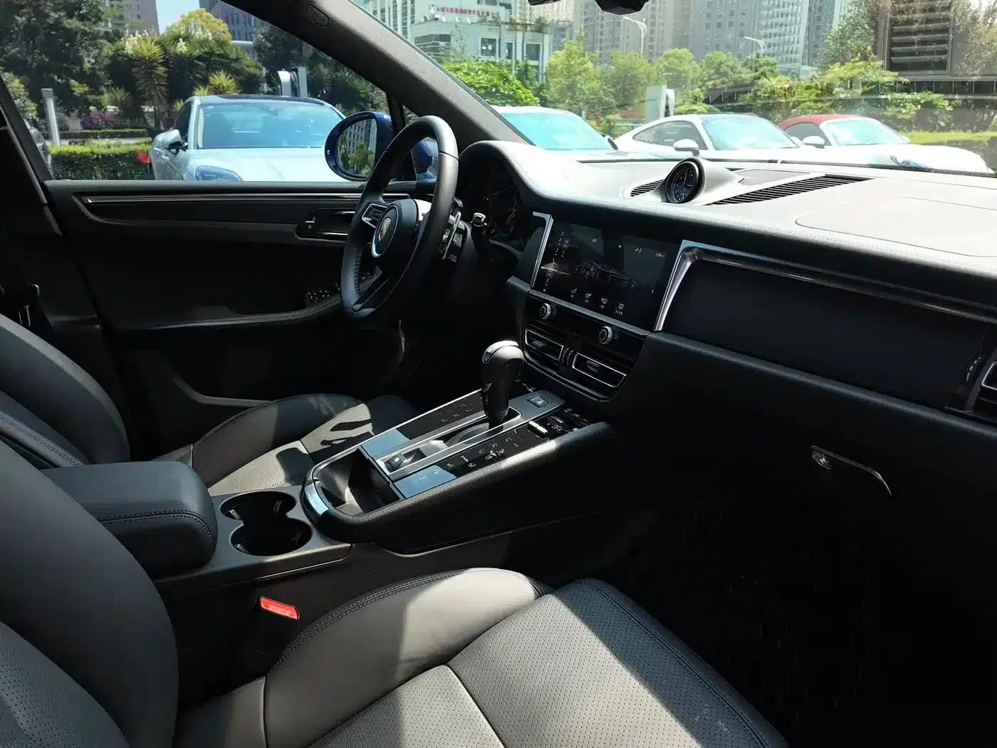 2023 Macan 2.0T — миниатюра 10
