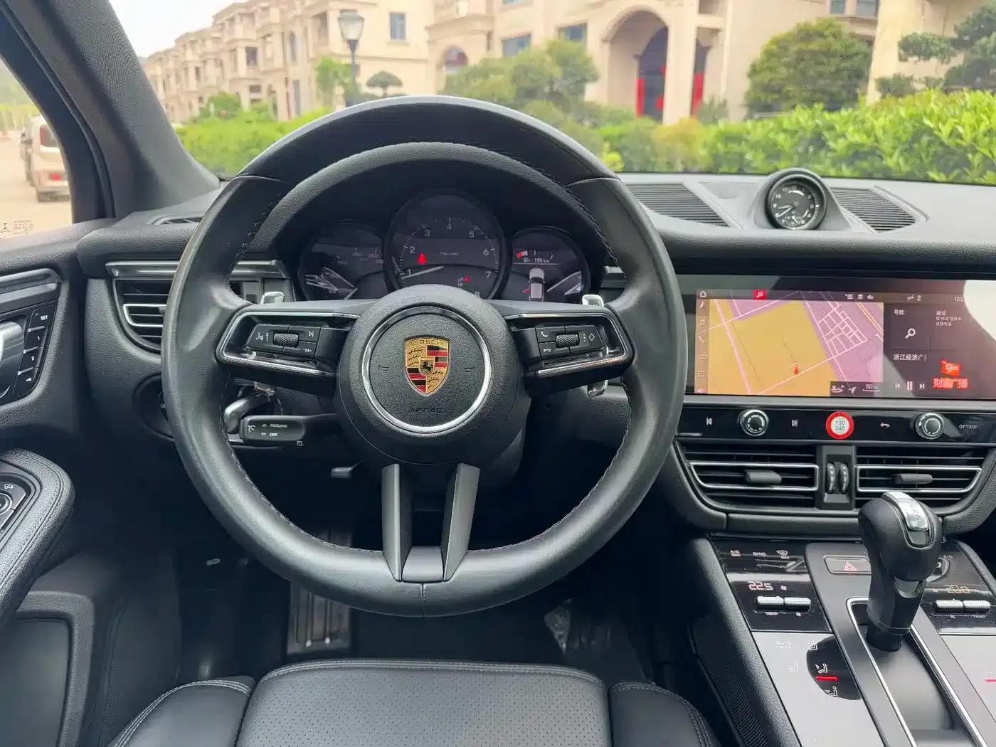 2022 Macan 2.0T — миниатюра 8