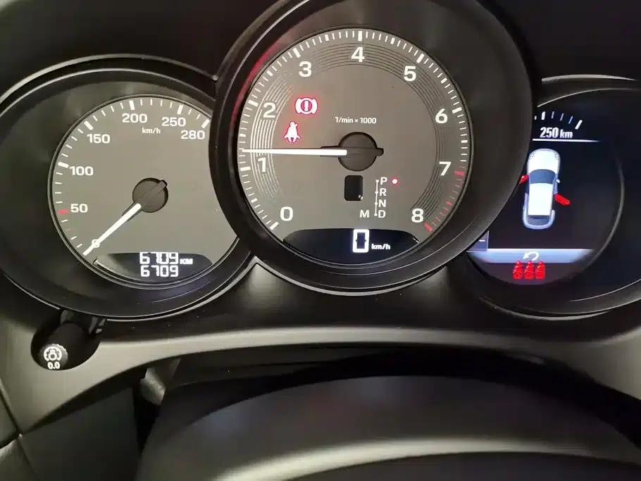 2023 Macan 2.0T — миниатюра 14