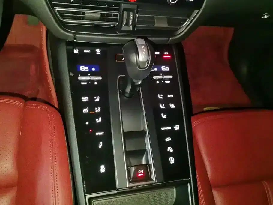 2023 Macan 2.0T — миниатюра 16