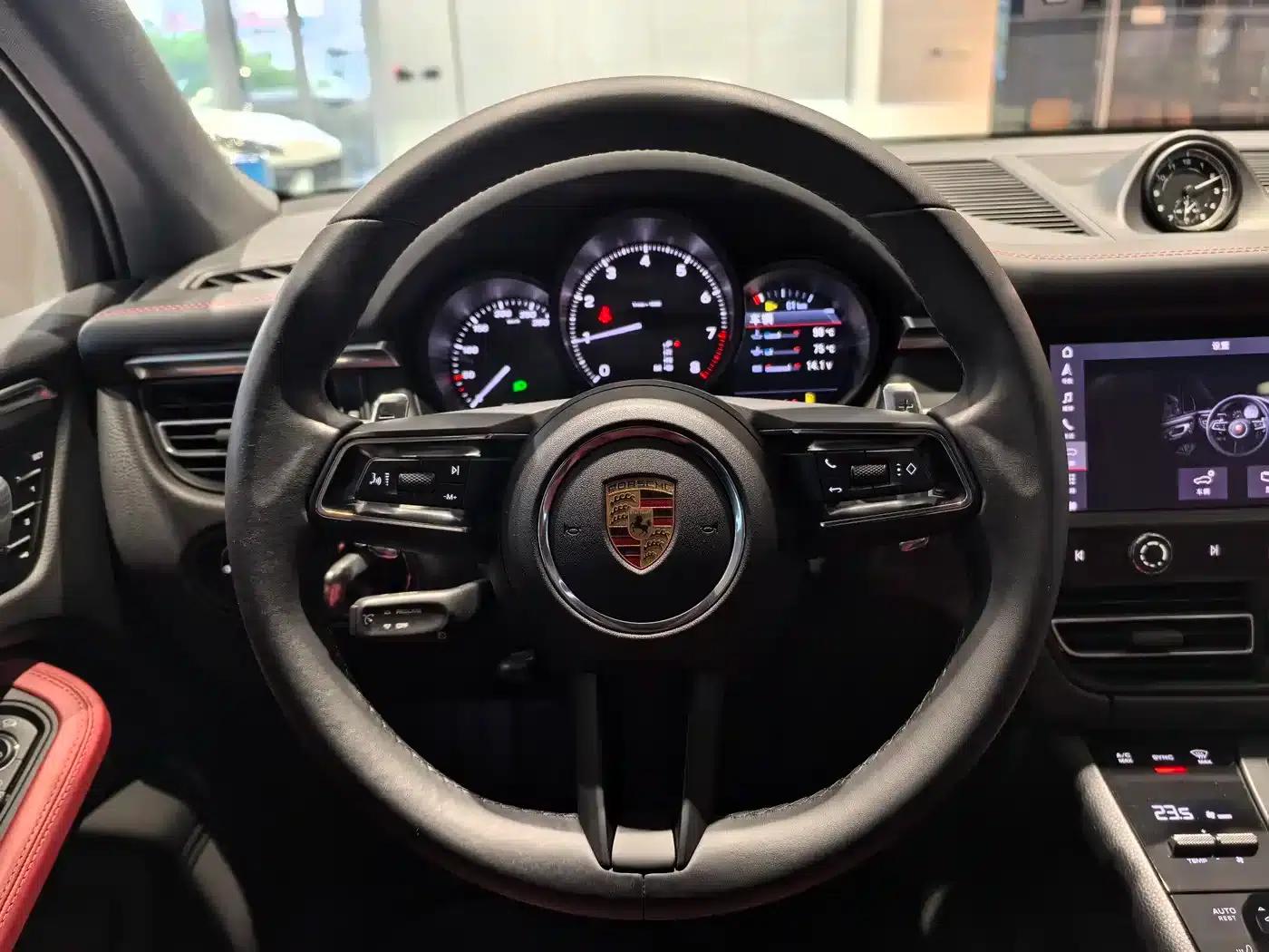 2023 Macan 2.0T — миниатюра 8