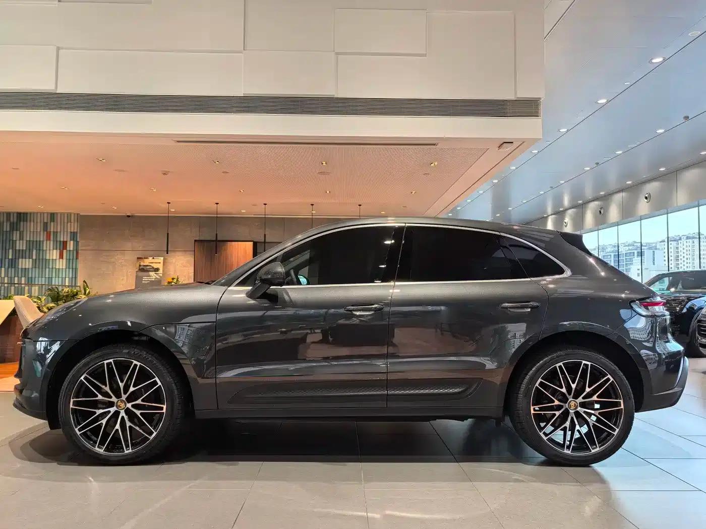2023 Macan 2.0T — миниатюра 10