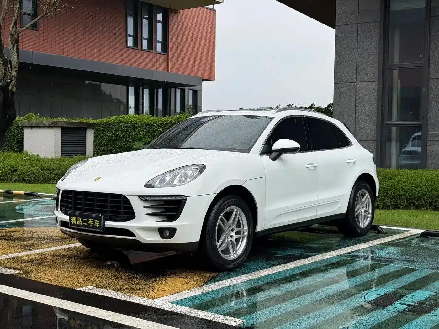 2017 Macan 2.0T — миниатюра 1