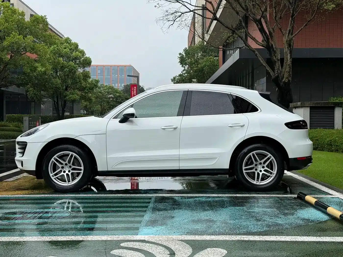 2017 Macan 2.0T — миниатюра 5