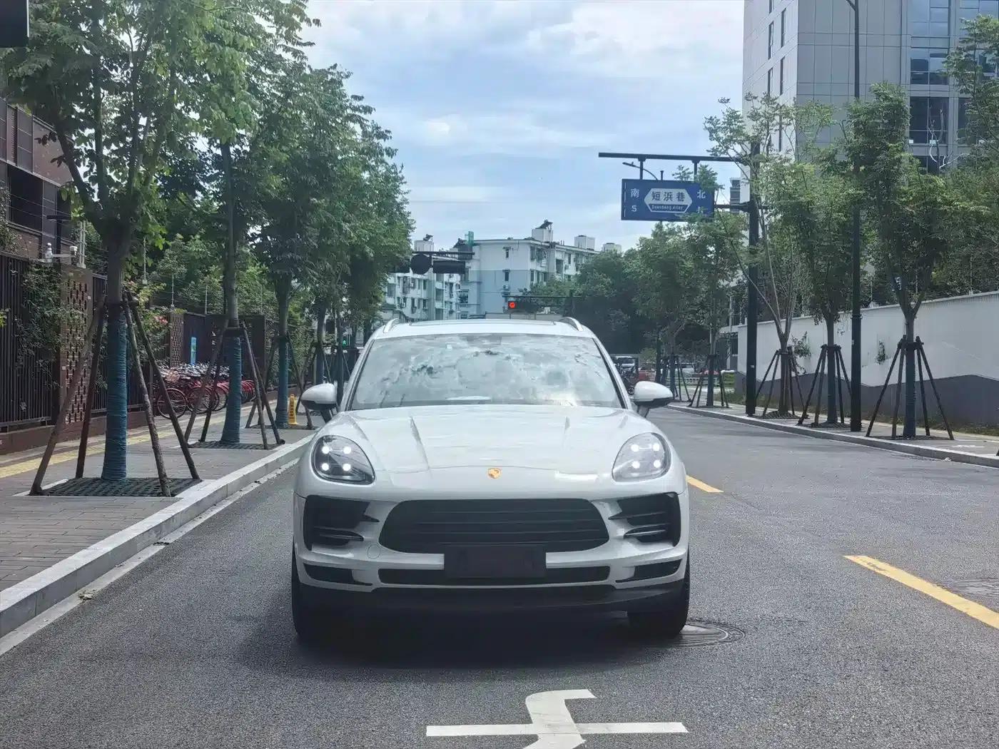 2018 Macan 2.0T — миниатюра 2